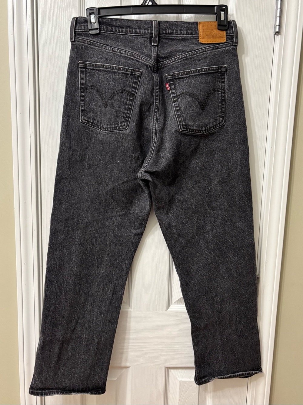 Levi’s Button Fly Ribcage Straight Ankle Black Wash Women’s Size 31 - Picture 9 of 9